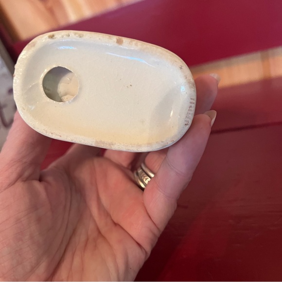 💚Hand-painted girl figurine - Picture 3 of 4